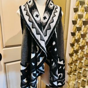 Max Studio Textured Sweater Vest